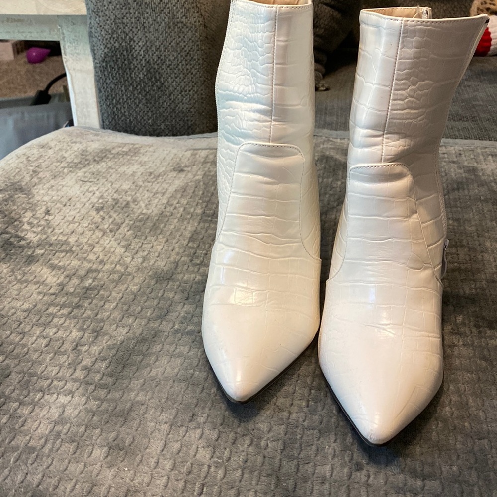 White crocodile skin boots- fairly new
